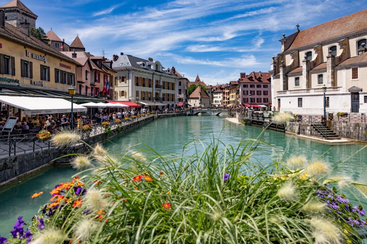 The old town of Annecy, with pastel façades along a canal